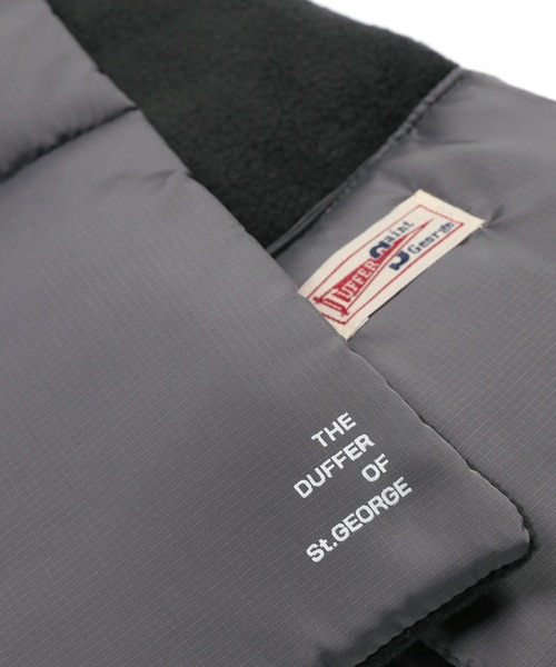 The DUFFER of ST.GEORGE(ザダファーオブセントジョージ)の「PADDING MUFF:中綿マフラー(マフラー・メンズ・ブラック/グレー・F)」の7枚目の写真