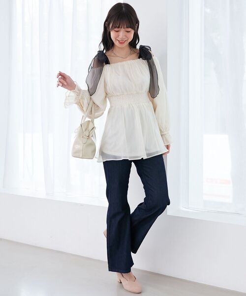 MAJESTIC LEGON（マジェスティックレゴン）の「ショルダーリボンオフショルチュニック（シャツ/ブラウス・レディース・ブラック/アイボリー/グレー/ホワイト系その他2・MEDIUM）」の15枚目の写真