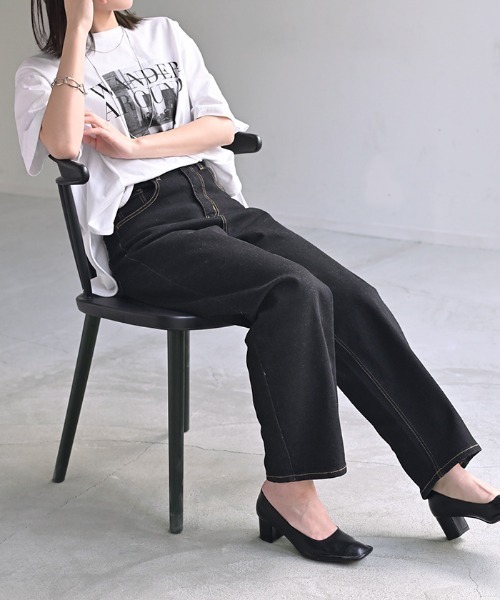 HUG.U（ハグユー）の「バレルレッグデニムパンツ（デニムパンツ・レディース・ワンウォッシュ/ライトインディゴブルー/ブラウン/イエロー/ベビーピンク/ブラック/セージグリーン・S/M/L/XL）」の15枚目の写真