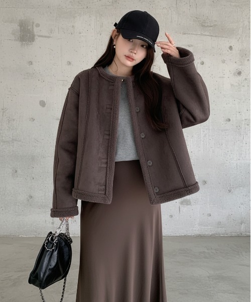 by LEGNA（バイレグナ）の「2WAYリバーシブルジャケット（フェイク