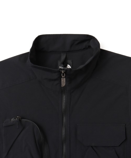 THE NORTH FACE(ザノースフェイス)の「THE NORTH FACE FIELD UTILITY VEST / ザ・ノース・フェイス フィールド ユーティリティー ベスト(ベスト・メンズ・ブラック/オリーブ・M/L)」の6枚目の写真