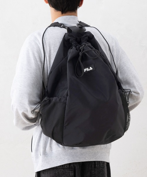 FILA（フィラ）の「FILA フィラ ブランド ロゴ 刺繍 大容量 軽量 ナイロン ドローコード 2WAY リュックサック バックパック ワンショルダー 約33L（バックパック/リュック・メンズ・ブラック/ベージュ/グレー・FREE）」の4枚目の写真