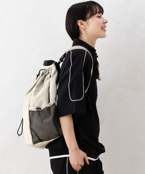 FILA（フィラ）の「FILA フィラ ブランド ロゴ 刺繍 大容量 軽量 ナイロン ドローコード 2WAY リュックサック バックパック ワンショルダー 約33L（バックパック/リュック・メンズ・ブラック/ベージュ/グレー・FREE）」の10枚目の写真