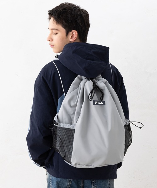 FILA（フィラ）の「FILA フィラ ブランド ロゴ 刺繍 大容量 軽量 ナイロン ドローコード 2WAY リュックサック バックパック ワンショルダー 約33L（バックパック/リュック・メンズ・ブラック/ベージュ/グレー・FREE）」の13枚目の写真