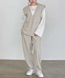 shetila（シェティラ）の「ゆったりなのに着痩せが叶う、Vネックベスト・テーパードパンツ２点セット（セットアップ）」