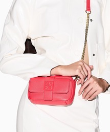 ARMANI EXCHANGE（アルマーニエクスチェンジ）の「【A|X アルマーニ エクスチェンジ】＜オンライン限定＞BOXロゴバックル チェーンミニショルダーバック（ZZ限定カラー含）（ショルダーバッグ）」