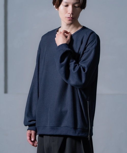 Crownor（クラウノアー）の「サイドジップ トレーナー（スウェット・メンズ・ブラック/ブルー/ライトグレー/ネイビー・SMALL/MEDIUM/LARGE）」の3枚目の写真