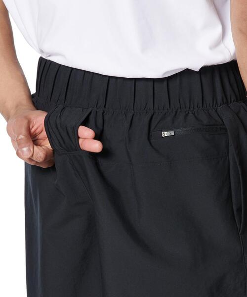 UNDER ARMOUR(アンダーアーマー)の「UAモチベート ウーブンショーツ(トレーニング/メンズ)(その他パンツ・メンズ・ブラック・XL/3XL/S/M/L/2XL/4XL)」の5枚目の写真