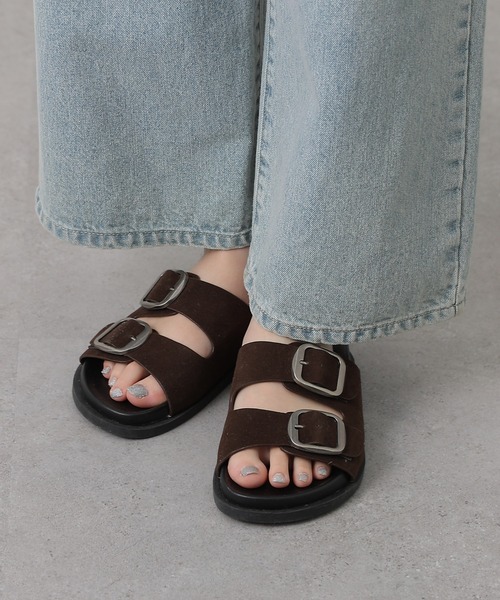 COLONY 2139（コロニートゥーワンスリーナイン）の「ダブルバンドサンダル（サンダル・レディース・ブラック/オフホワイト/ブラウン・LARGE/MEDIUM）」の21枚目の写真