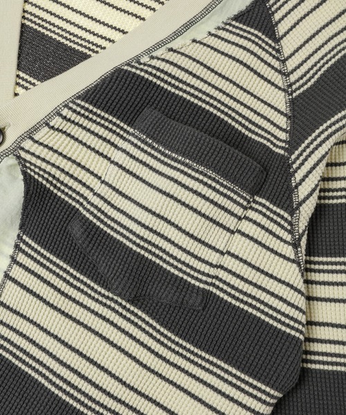 FACETASM（ファセッタズム）の「LAYERED WAFFLE KNIT CARDIGAN（カーディガン/ボレロ・メンズ・チャコールグレー・3/4）」の3枚目の写真