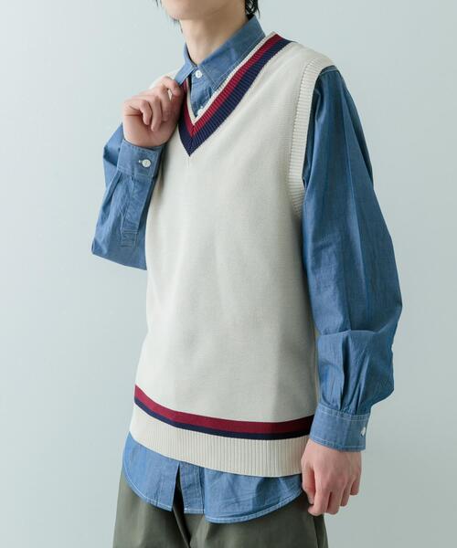 ITEMS URBANRESEARCH（アイテムズ アーバンリサーチ）の「ガーター編みチルデンニットベスト（ベスト・メンズ・ナチュラル/ブラウン・MEDIUM/LARGE）」の4枚目の写真