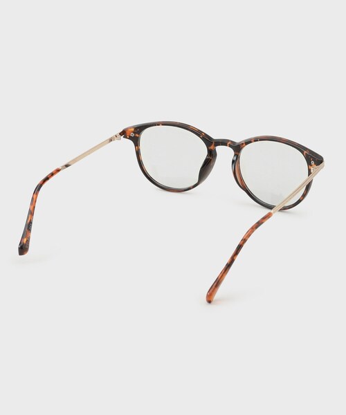 OPAQUE.CLIP（オペークドットクリップ）の「UV＆ブルーライトカットだてめがね（サングラス・レディース・グレー/ブラック/ダークブラウン・00）」の5枚目の写真