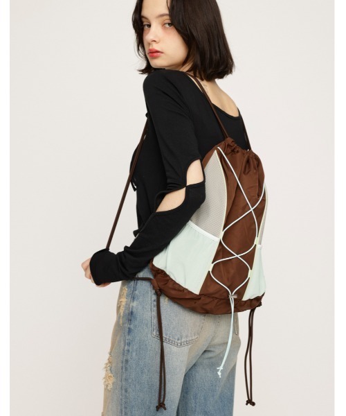 SLY（スライ）の「MESH DOCKING KNAPSACK メッシュ ドッキング ナップサック（バックパック/リュック・レディース・ブラウン/ベージュ/ブラック・FREE）」の6枚目の写真