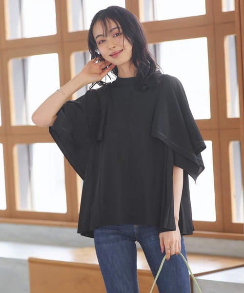 ルイルエブティック RUIRUE BOUTIQUE ケープフレアスリーブ＆プリーツトップス （オフホワイト） ルイルエブティック RUIRUE BOUTIQUE ケープフレアスリーブ