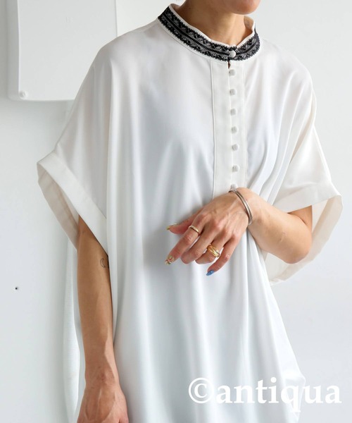 antiqua(アンティカ)の「レース襟ドルマントップス(シャツ/ブラウス・レディース・ブラック/オフホワイト・ONESIZE)」の8枚目の写真