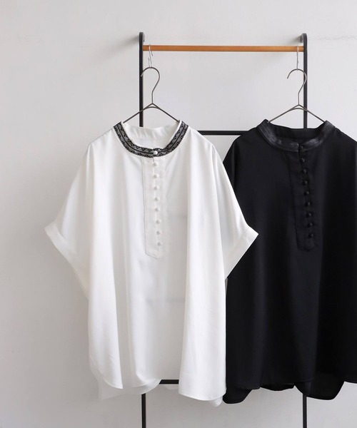 antiqua(アンティカ)の「レース襟ドルマントップス(シャツ/ブラウス・レディース・ブラック/オフホワイト・ONESIZE)」の15枚目の写真
