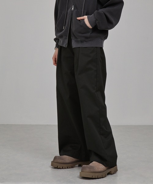 EMMA CLOTHES（エマクローズ）の「TCディープタックストレートワイドパンツ（チノパンツ・メンズ・カーキ/ブラック/ベージュ・S/L/M）」の12枚目の写真