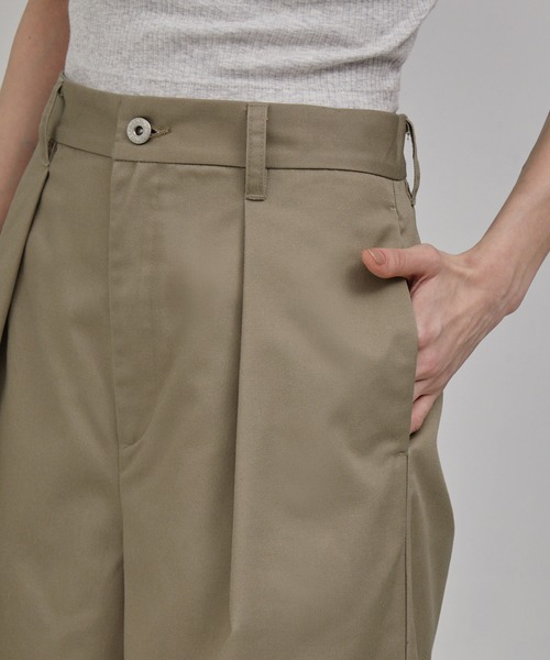 EMMA CLOTHES（エマクローズ）の「TCディープタックストレートワイドパンツ（チノパンツ・メンズ・カーキ/ブラック/ベージュ・S/L/M）」の22枚目の写真