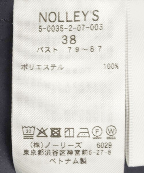 NOLLEY’S(ノーリーズ)の「ウォッシャブル割繊ケープ風ワンピース(ワンピース・レディース・ブルー系その他7/チャコールグレー・36/38)」の4枚目の写真