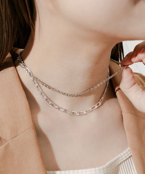 SMELLY(スメリー)の「チェーンレイヤードマンテルネックレス(ネックレス・レディース・シルバー・-)」の3枚目の写真