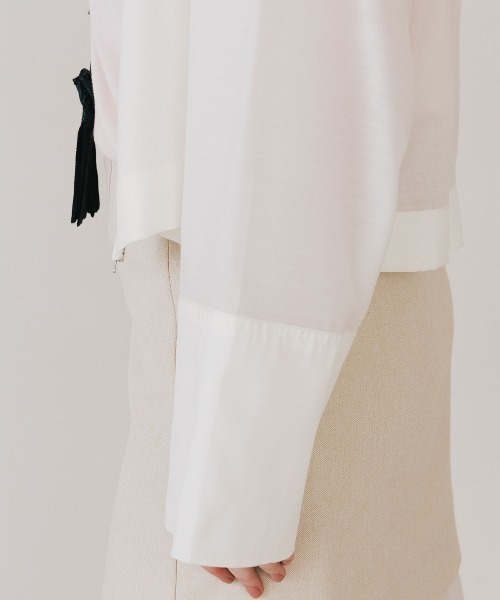 CREDONA（クレドナ）の「SHEER STAND SHIRTS/シアースタンドシャツ（シャツ/ブラウス・レディース・ホワイト/ブルー・FREE）」の6枚目の写真