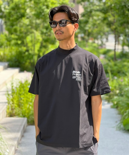 Rivvia PROJECTS(リヴィアプロジェクツ)の「【Rivvia PROJECTS】 SWING FOUNDATION M/NECK RASH S/S TEE(Tシャツ/カットソー・メンズ・ブラック/ホワイト・MEDIUM/LARGE/X-LARGE)」の1枚目の写真