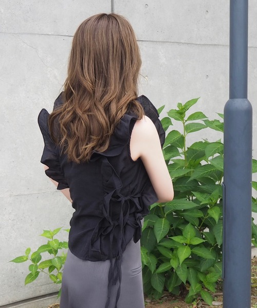 LAULEN(ローレン)の「frill ribbon blouse /花柄 フリル リボン ノースリーブ ブラウス(シャツ/ブラウス・レディース・ホワイト/チャコールグレー/ブラック・FREE)」の14枚目の写真