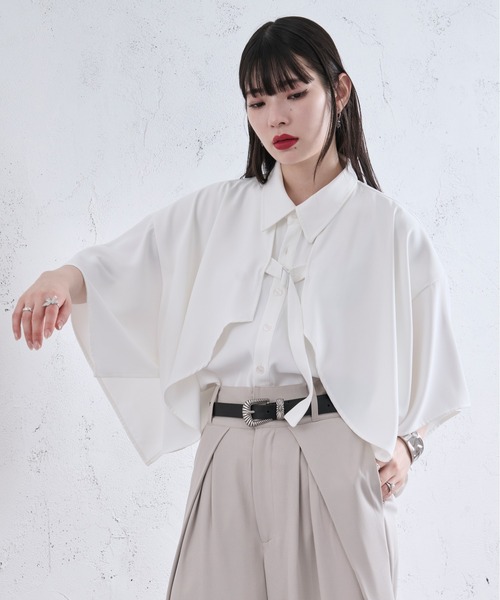 Ellno Loset(エルノロゼット)の「ラッフルヨークベルトツキシャツ(シャツ/ブラウス・メンズ・オフホワイト/ブラック・LARGE/MEDIUM/SMALL)」の4枚目の写真