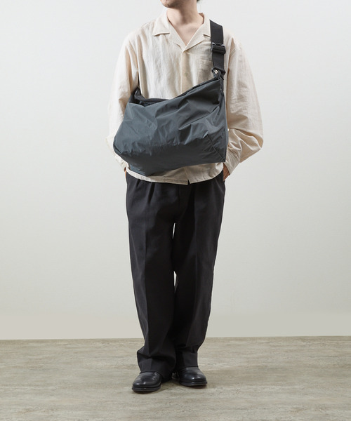 20/80（テゥエンティーエイティー）の「20/80 トゥエンティーエイティー / RIP STOP NYLON MESSENGER BAG リップストップナイロンメッセンジャーバッグ / S022（メッセンジャーバッグ・メンズ・ブラック/ダークグレー・FREE）」の6枚目の写真