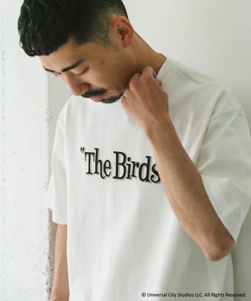 URBAN RESEARCH DOORS（アーバンリサーチドアーズ）の「UNIVERSAL(The Birds) T-SHIRTS（Tシャツ/カットソー・メンズ・ホワイト/チャコールグレー・MEDIUM/LARGE）」の6枚目の写真