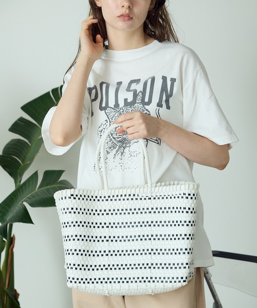 SANRAMI（サンラミ）の「SANRAMI/サンラミ BORDER メルカドバッグ かごバッグ（かごバッグ・レディース・ホワイト/シルバー・FREE）」の6枚目の写真