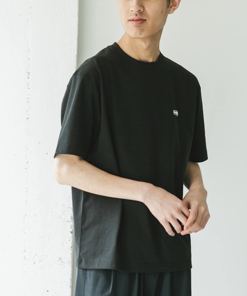 URBAN RESEARCH DOORS(アーバンリサーチドアーズ)の「ラバーネームショートスリーブTシャツ(Tシャツ/カットソー・メンズ・ブルー系その他/ホワイト/ブラック・MEDIUM/LARGE)」の11枚目の写真