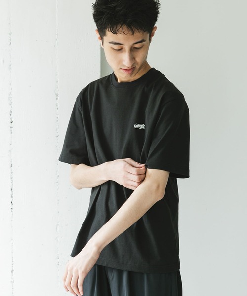 URBAN RESEARCH DOORS(アーバンリサーチドアーズ)の「ラバーネームショートスリーブTシャツ(Tシャツ/カットソー・メンズ・ブルー系その他/ホワイト/ブラック・MEDIUM/LARGE)」の12枚目の写真