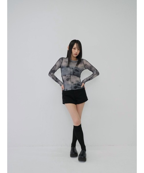 Enewd nina(エニュードニーナ)の「【zozo限定】ライン ニュアンスカラー シアー ロングトップス(Tシャツ/カットソー・レディース・カーキ/グレー/ブルー・FREE)」の9枚目の写真