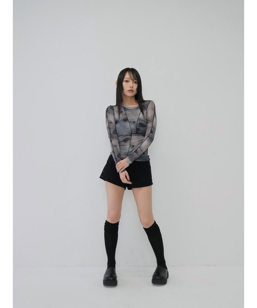 Enewd nina(エニュードニーナ)の「【zozo限定】ライン ニュアンスカラー シアー ロングトップス(Tシャツ/カットソー・レディース・カーキ/グレー/ブルー・FREE)」の16枚目の写真