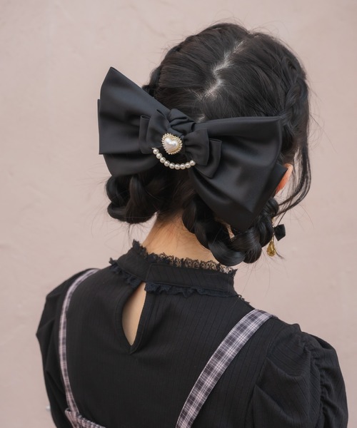 ROJITA（ロジータ）の「ダブルリボンバレッタ（バレッタ/ヘアクリップ・レディース・ホワイト/ブラック・FREE）」の8枚目の写真