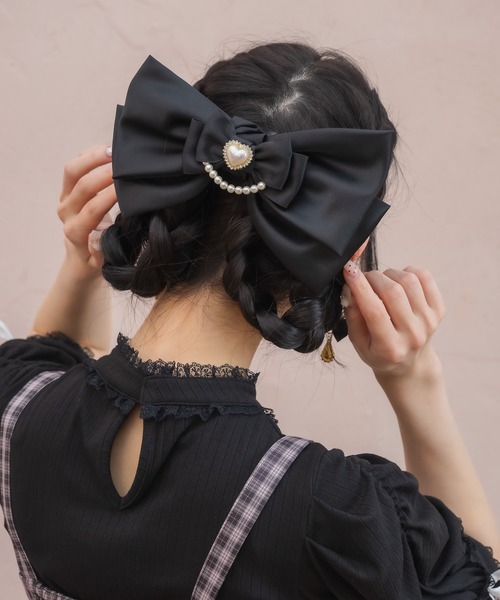 ROJITA（ロジータ）の「ダブルリボンバレッタ（バレッタ/ヘアクリップ・レディース・ホワイト/ブラック・FREE）」の9枚目の写真