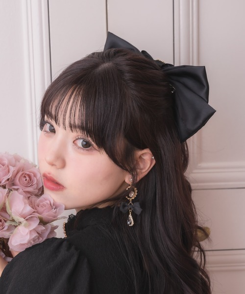 ROJITA（ロジータ）の「ダブルリボンバレッタ（バレッタ/ヘアクリップ・レディース・ホワイト/ブラック・FREE）」の5枚目の写真