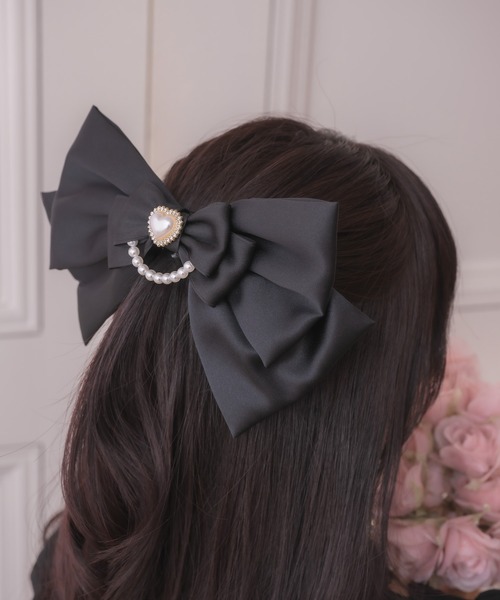 ROJITA（ロジータ）の「ダブルリボンバレッタ（バレッタ/ヘアクリップ・レディース・ホワイト/ブラック・FREE）」の4枚目の写真