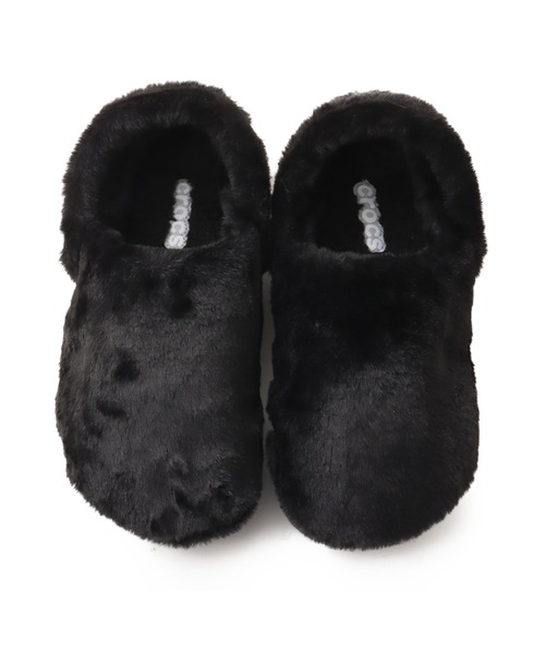 crocs(クロックス)の「crocs Classic Unfurgettable Clog / クロックス クラッシク アンファーゲッタブル クロッグ(サンダル・レディース・ブラック・22.0cm/23.0cm/24.0cm/25.0cm)」の2枚目の写真
