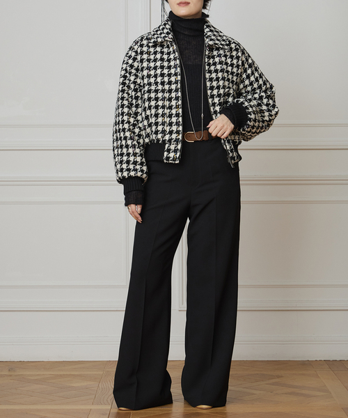 IENA LA BOUCLE（イエナラブークル）の「IENA LA BOUCLE サイドタックストレートパンツ（スラックス・レディース・ブラック/カーキ/ボルドー・38/36/34/40）」の12枚目の写真