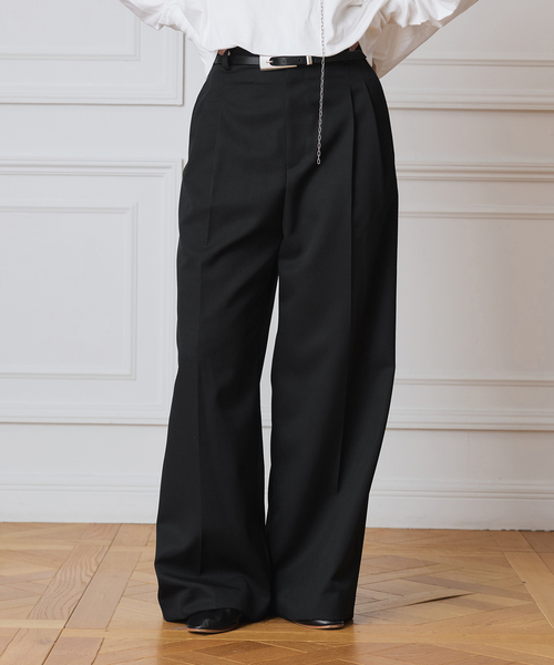 IENA LA BOUCLE（イエナラブークル）の「IENA LA BOUCLE サイドタックストレートパンツ（スラックス・レディース・ブラック/カーキ/ボルドー・38/36/34/40）」の11枚目の写真