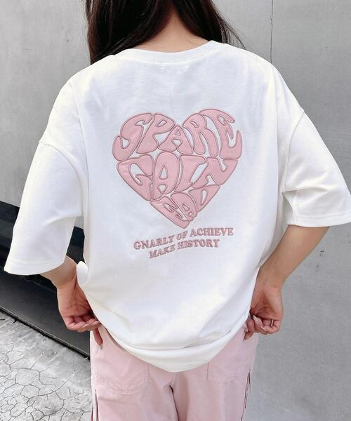 INGNI（イング）の「バックハート貼付チュニックTシャツ（Tシャツ/カットソー・レディース・ブラック×ホワイト/ホワイト×ピンク/ホワイト×レッド/ホワイト×ブルー・M）」の4枚目の写真