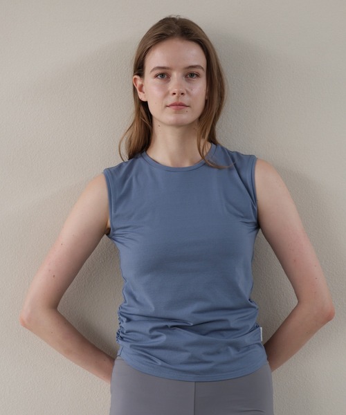 Julier Yoga and Relax(ジュリエヨガアンドリラックス)の「Julier (定番)ライトプライムライトフィットタンクトップ(タンクトップ・レディース・ホワイト/ブラック/ブルー・FREE)」の3枚目の写真