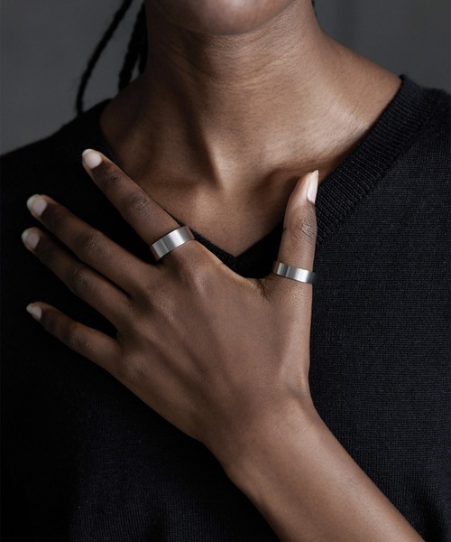 CALLNE（カルネ）の「【CALLNE】Minimal Flat Ring / ミニマルフラットリング(サージカルステンレス304)（リング・メンズ・シルバー系2/シルバー系1・20号/18号/16号）」の11枚目の写真