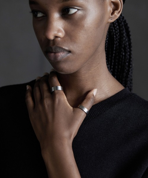 CALLNE（カルネ）の「【CALLNE】Minimal Flat Ring / ミニマルフラットリング(サージカルステンレス304)（リング・メンズ・シルバー系2/シルバー系1・20号/18号/16号）」の13枚目の写真