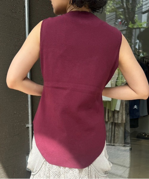 Ameri(アメリ)の「CORSET DETAIL ROUND KNIT TOP(タンクトップ・レディース・ホワイト/ブルー/ボルドー/ブラック・FREE)」の14枚目の写真