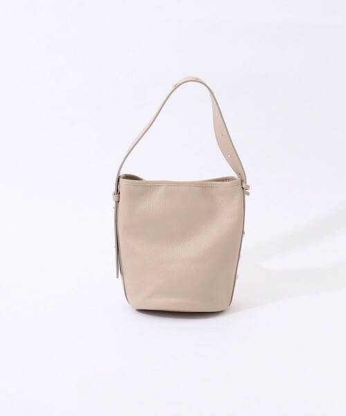 marco masi(マルコマージ)の「【MARCO MASI/ マルコマージ】 スタッズワンハンドルバッグ(ショルダーバッグ・レディース・ブラック/ベージュ・FREE)」の1枚目の写真