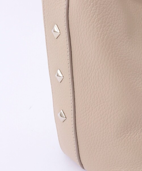 marco masi(マルコマージ)の「【MARCO MASI/ マルコマージ】 スタッズワンハンドルバッグ(ショルダーバッグ・レディース・ブラック/ベージュ・FREE)」の8枚目の写真