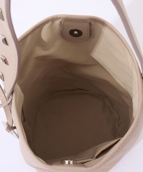 marco masi(マルコマージ)の「【MARCO MASI/ マルコマージ】 スタッズワンハンドルバッグ(ショルダーバッグ・レディース・ブラック/ベージュ・FREE)」の13枚目の写真